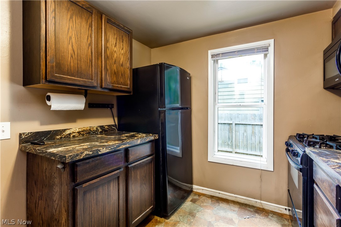 6881 Root Road North Ridgeville, OH 44039 - Photo 6 of 35