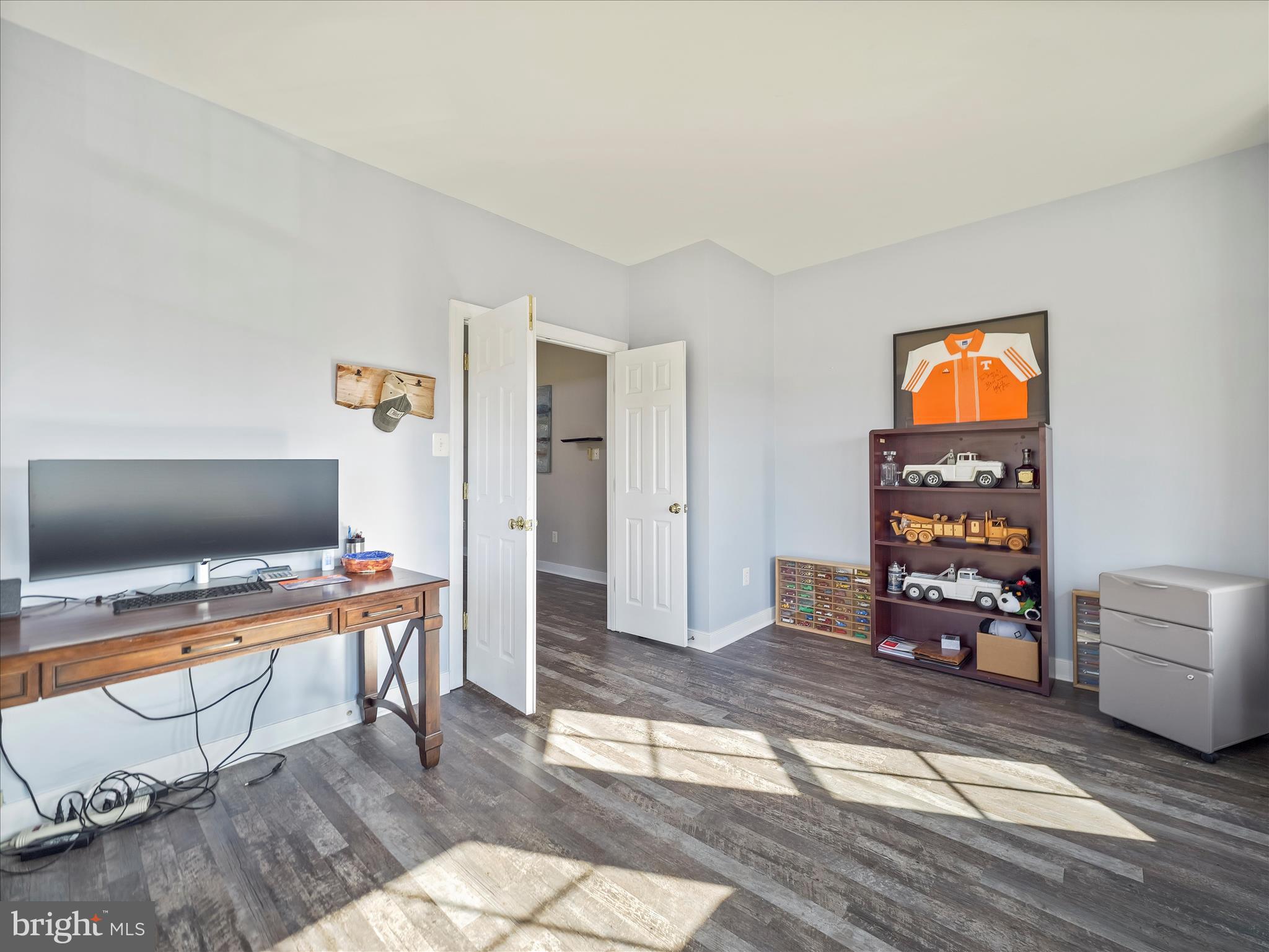 8935 Harper Drive Waynesboro, PA 17268 - Photo 21 of 46 a workspace with furniture and wooden floor