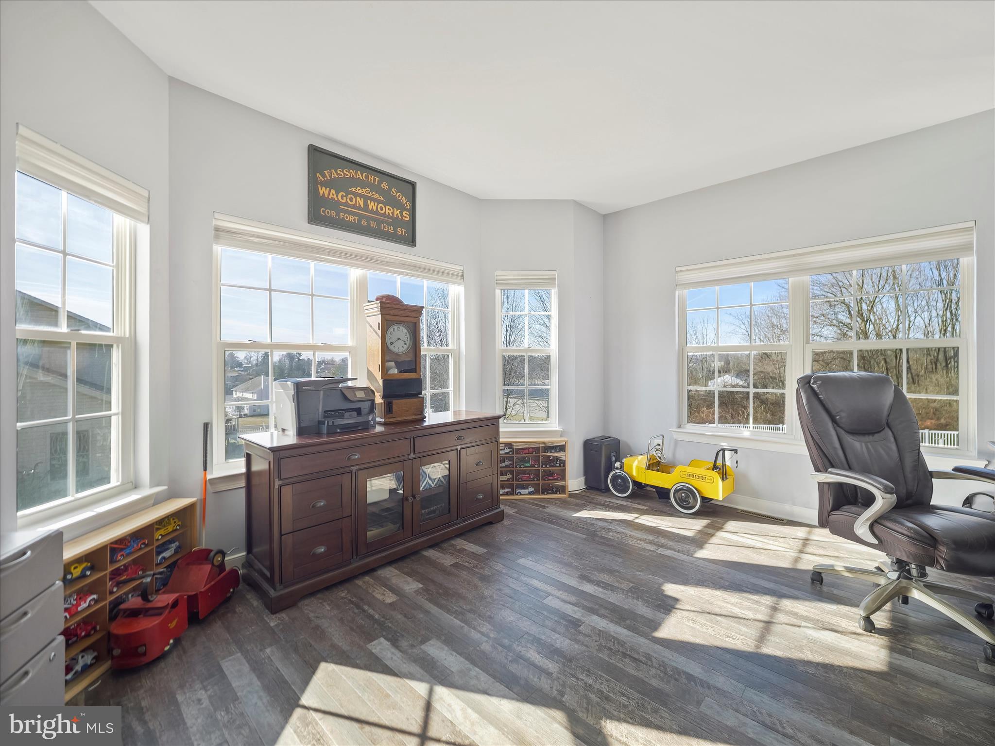 8935 Harper Drive Waynesboro, PA 17268 - Photo 22 of 46 a living room filled with furniture and windows