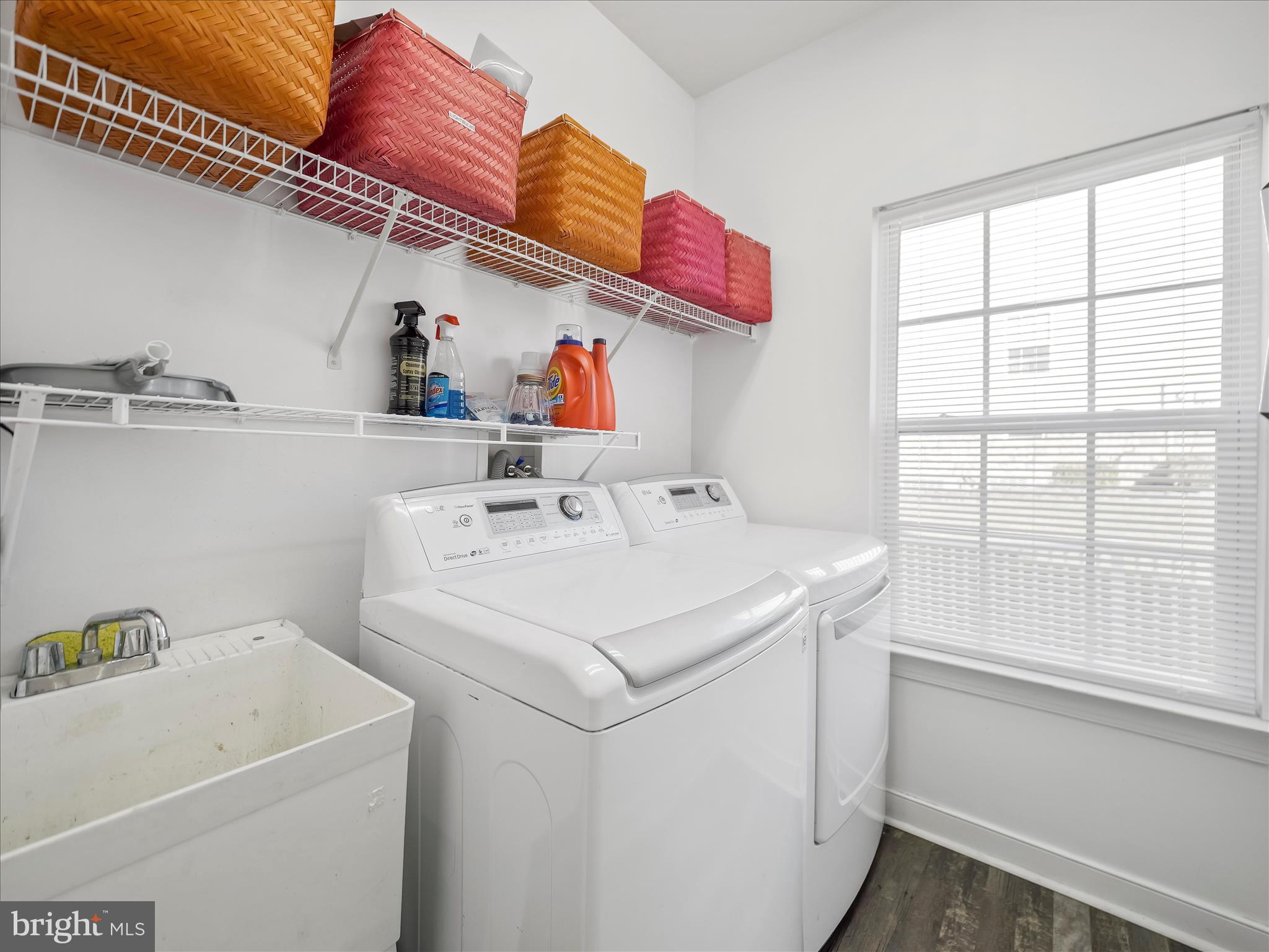 8935 Harper Drive Waynesboro, PA 17268 - Photo 38 of 46 a utility room with dryer and washer