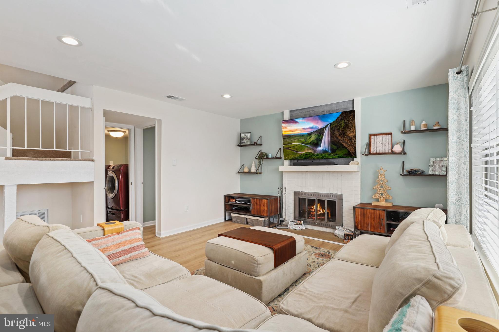18917 Glendower Road Gaithersburg, MD 20879 - Photo 14 of 34 Gallery Image 14