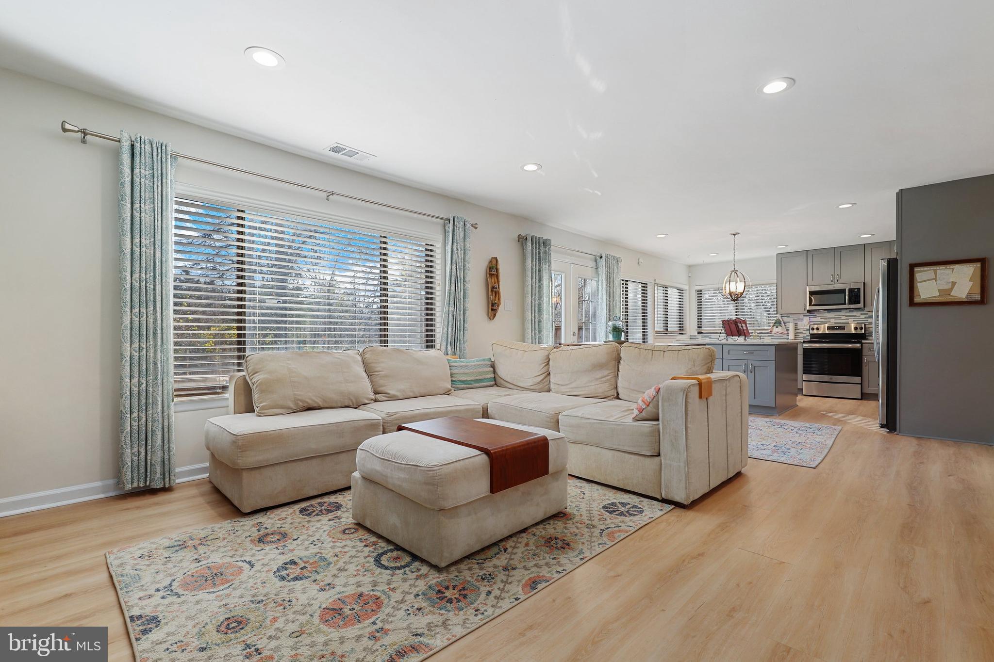 18917 Glendower Road Gaithersburg, MD 20879 - Photo 15 of 34 Gallery Image 15