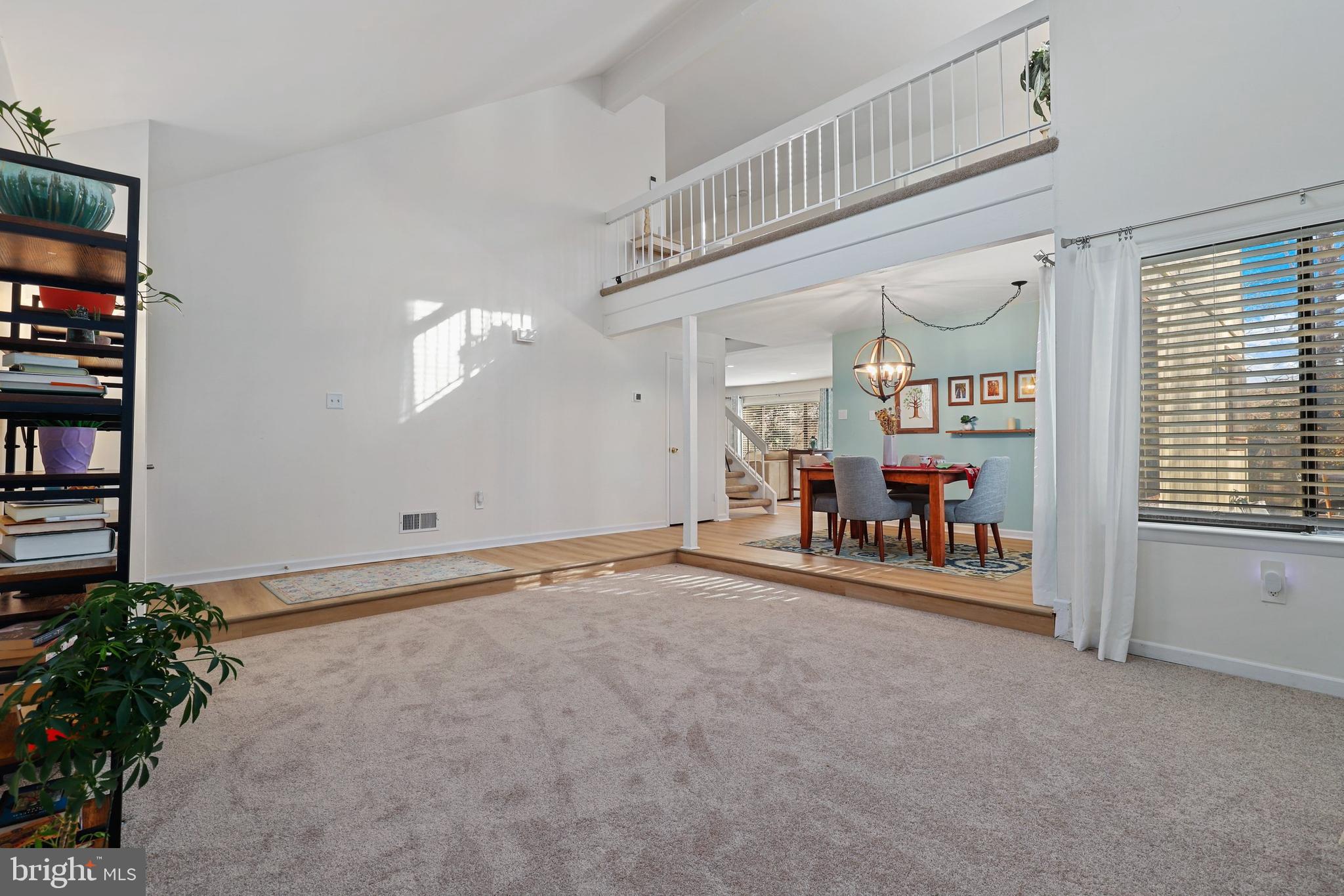 18917 Glendower Road Gaithersburg, MD 20879 - Photo 4 of 34 Gallery Image 4