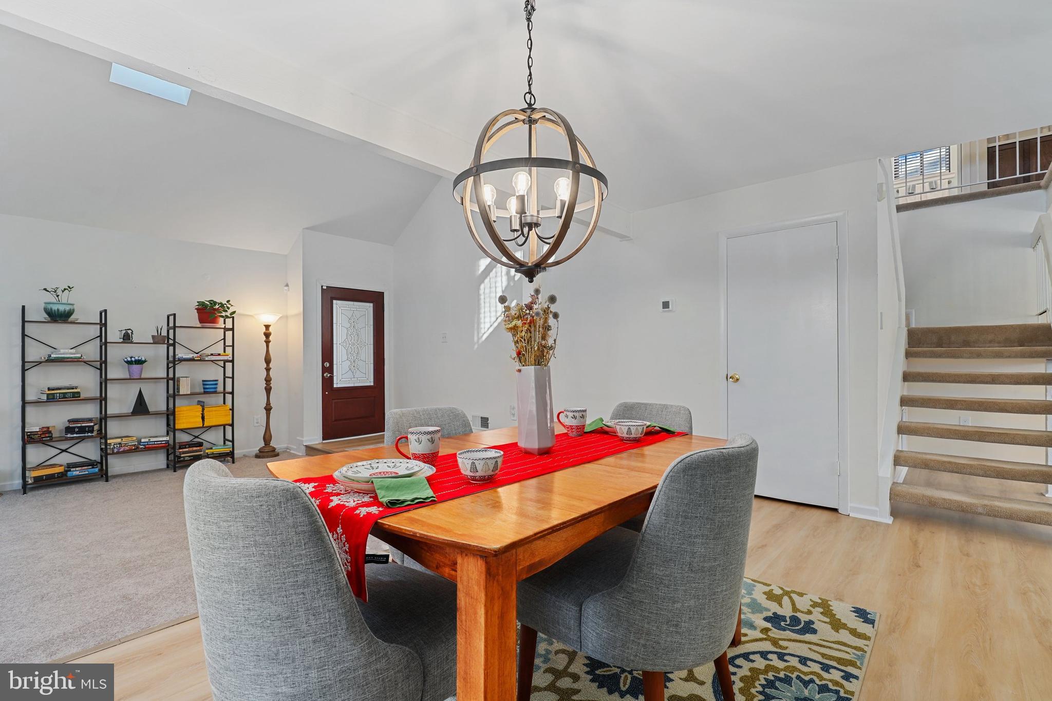 18917 Glendower Road Gaithersburg, MD 20879 - Photo 5 of 34 Gallery Image 5