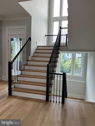 $4,400,000 | 6508 Halls Farm Lane, McLean, VA 22101