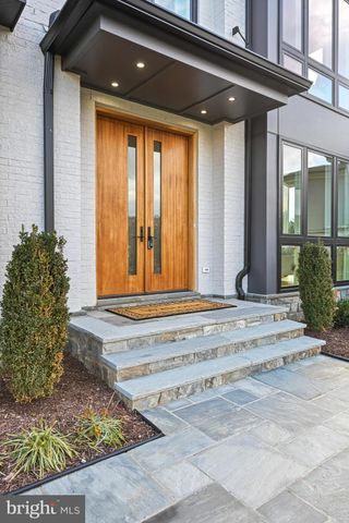 $4,400,000 | 6508 Halls Farm Lane, McLean, VA 22101