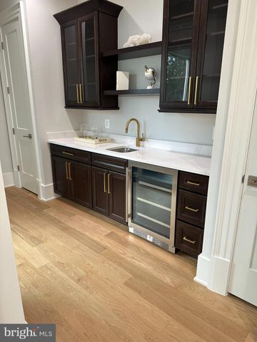 $4,400,000 | 6508 Halls Farm Lane, McLean, VA 22101