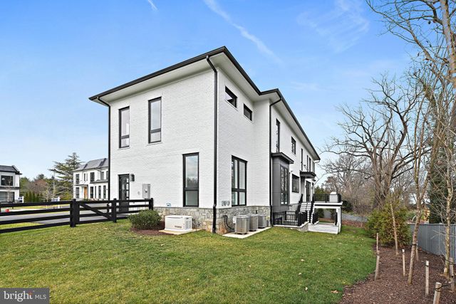 $4,400,000 | 6508 Halls Farm Lane, McLean, VA 22101