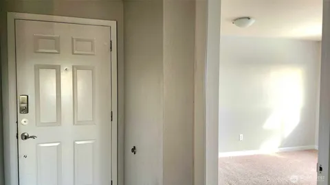 $335,000 | 485 Southwest Bayshore Drive, Unit C301, Oak Harbor, WA 98277