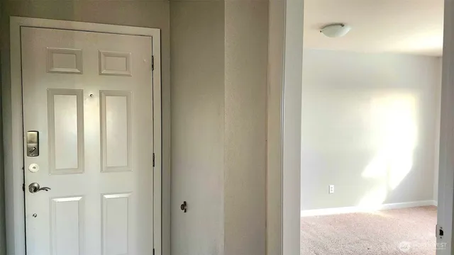 $340,000 | 485 Southwest Bayshore Drive, Unit C301, Oak Harbor, WA 98277