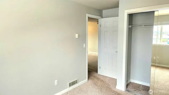 $340,000 | 485 Southwest Bayshore Drive, Unit C301, Oak Harbor, WA 98277