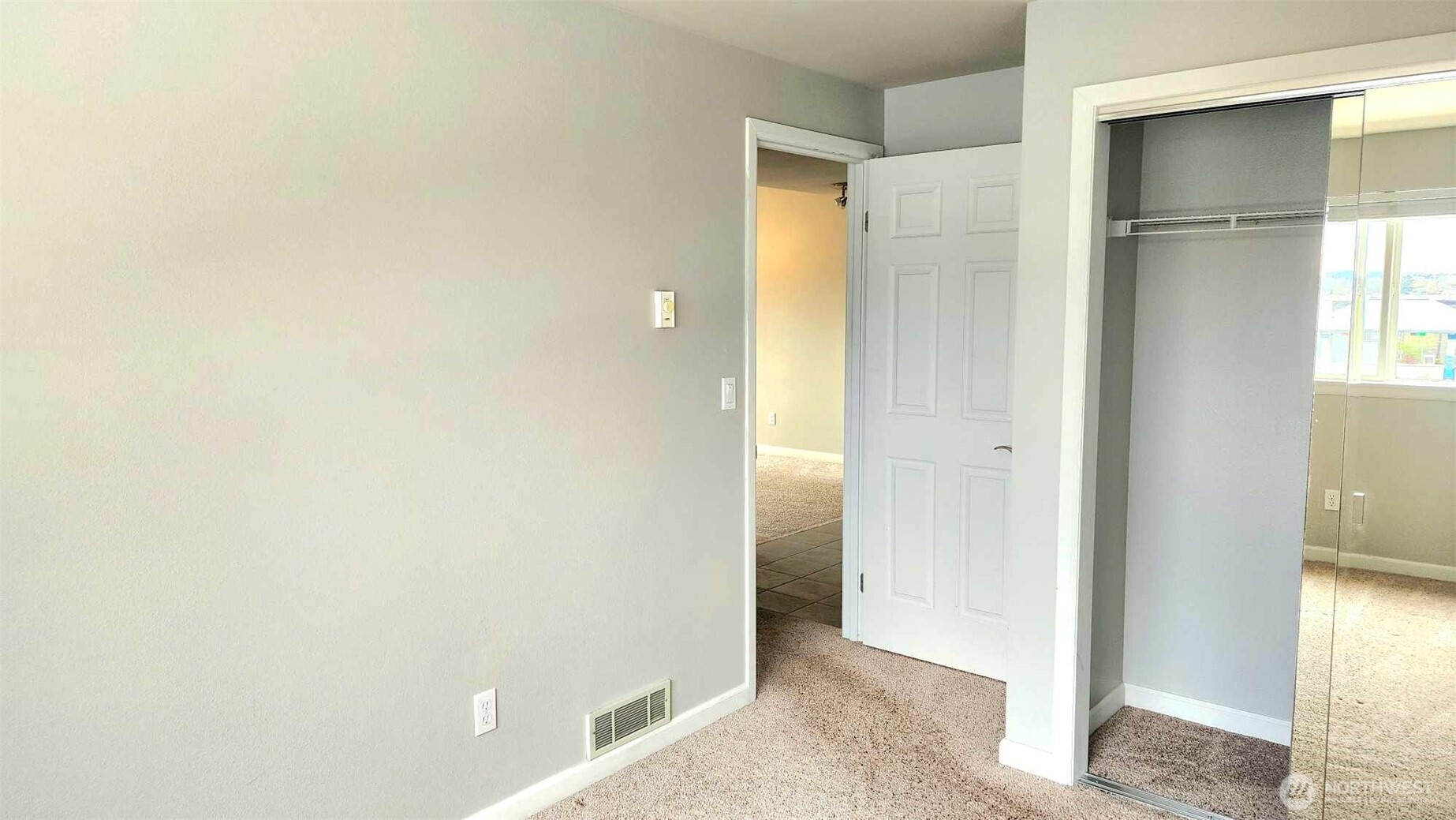 485 Southwest Bayshore Drive, Unit C301 Oak Harbor, WA 98277 - Photo 29 of 40 a view of an empty room