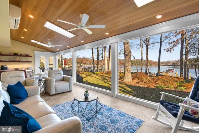 a view of a house with a tree