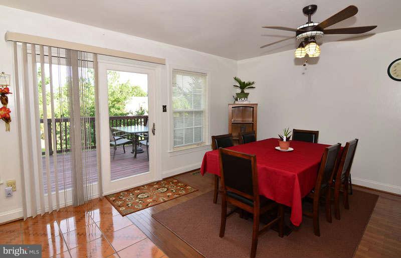 21064 View Glass Terrace Sterling, VA 20164 - Photo 3 of 29 Interior (General)