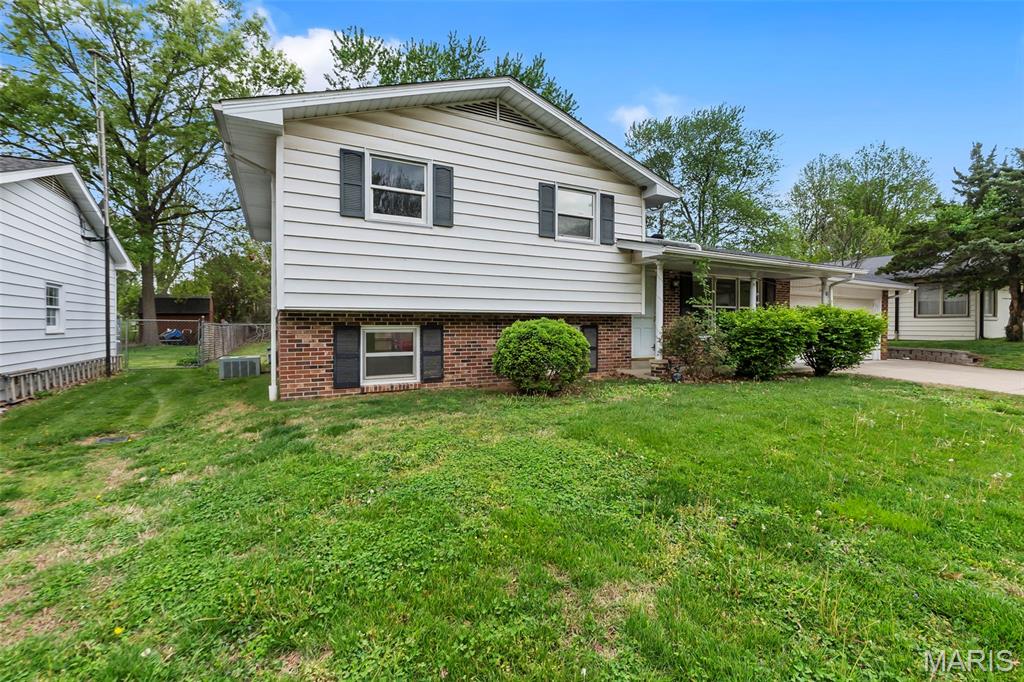 1515 Kingsbury Road Cape Girardeau, MO 63701 - Photo 2 of 31
