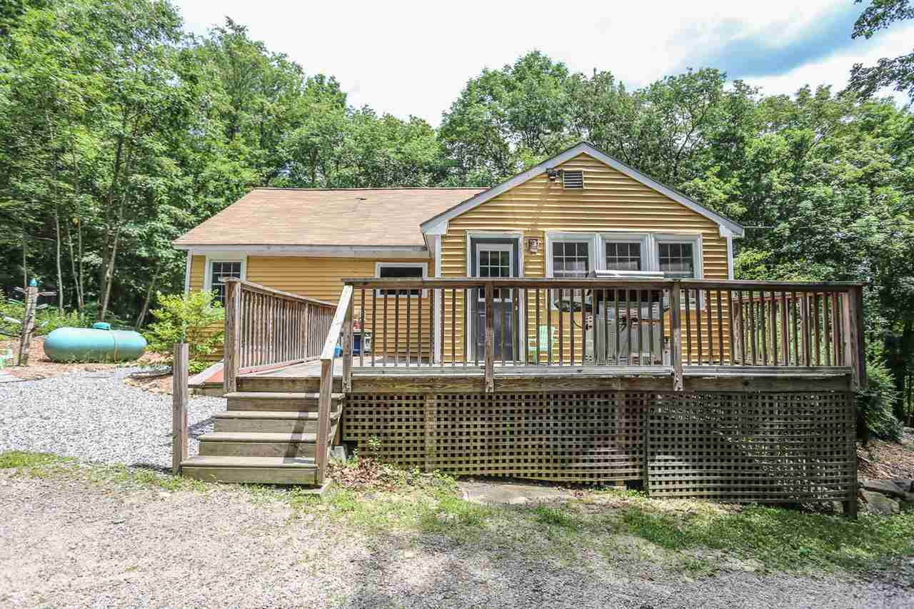 268 Robert Rogers Road Dunbarton, NH 03046 - Photo 4 of 36