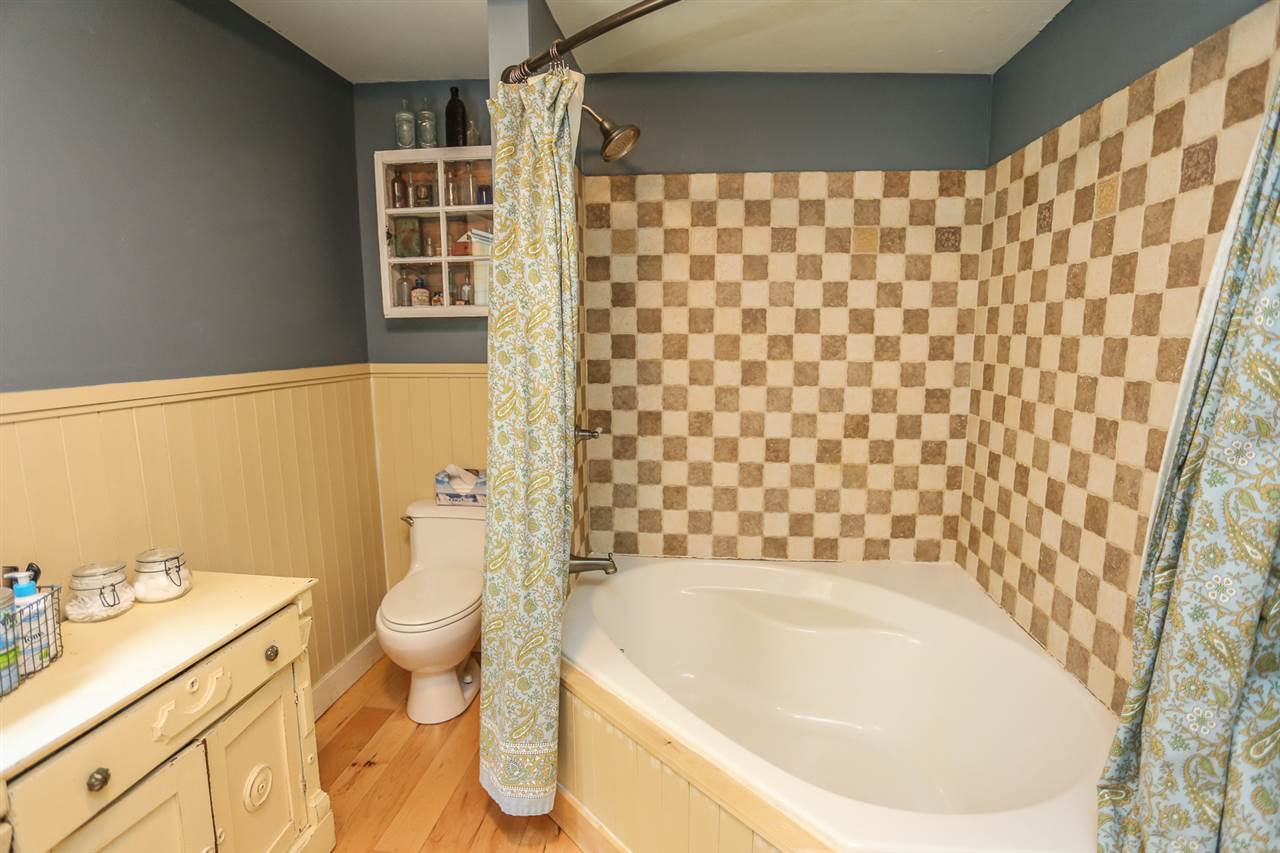 268 Robert Rogers Road Dunbarton, NH 03046 - Photo 34 of 36
