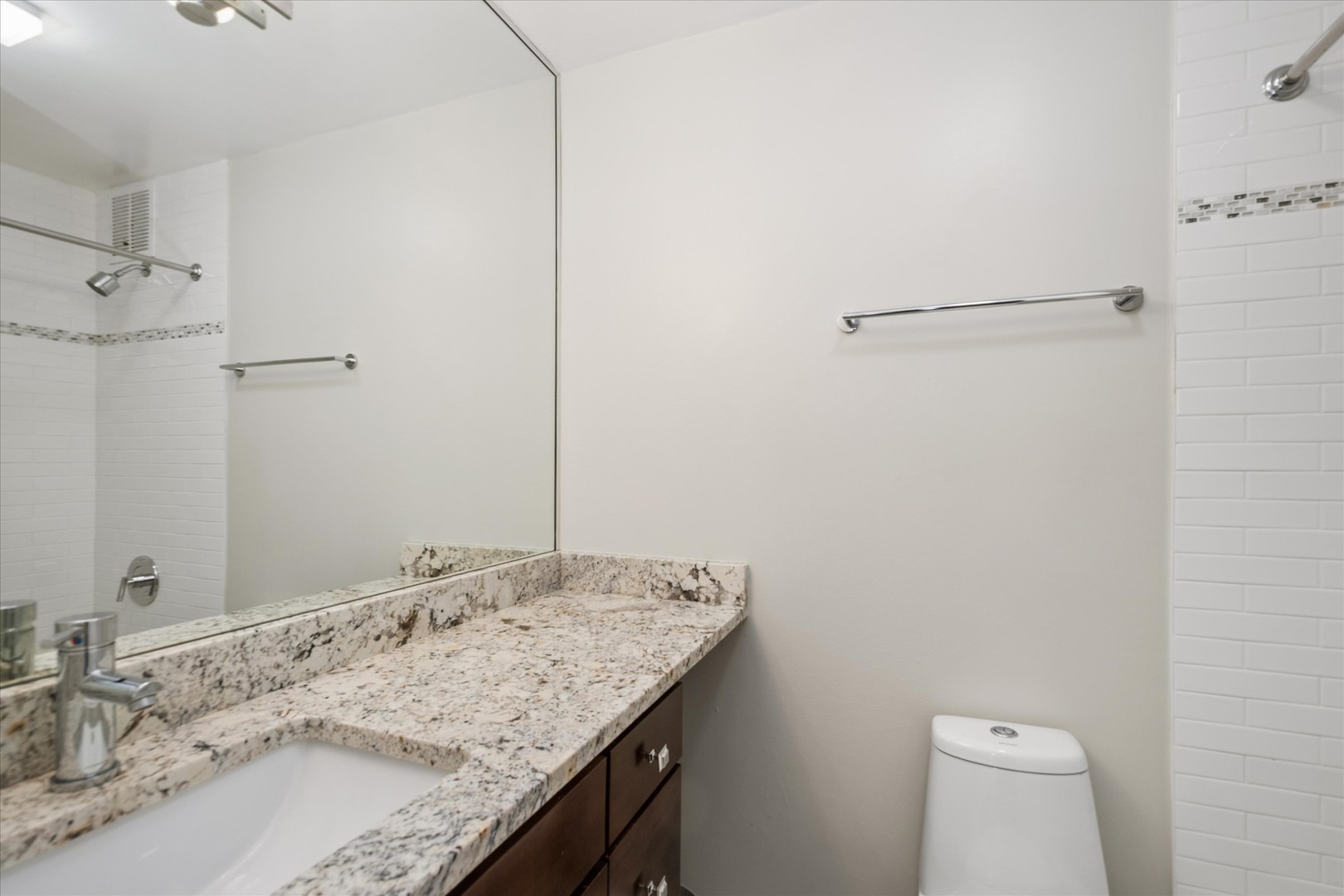 1 East Scott Street, Unit 1112 Chicago, IL 60610 - Photo 11 of 13