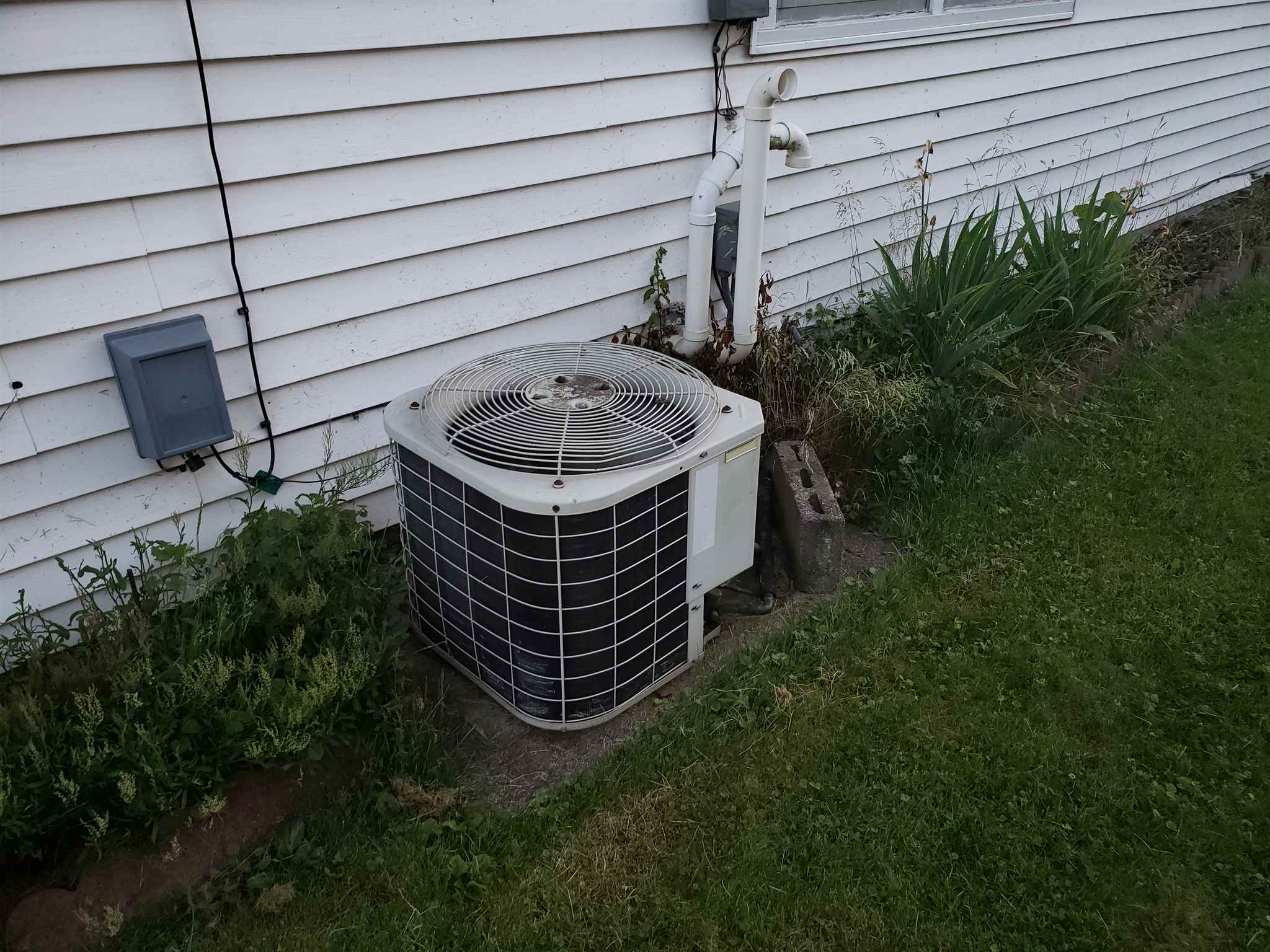 321 Day Street Logansport, IN 46947 - Photo 2 of 19
