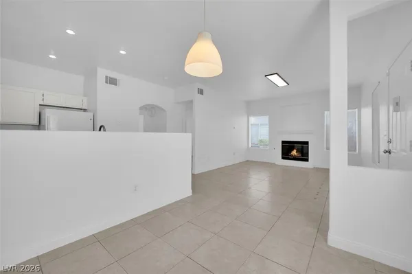 $1,395 | 5828 Vegas Drive, Las Vegas, NV 89108