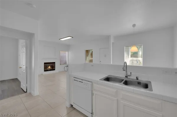 $1,395 | 5828 Vegas Drive, Las Vegas, NV 89108