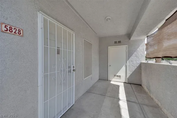 $1,395 | 5828 Vegas Drive, Las Vegas, NV 89108