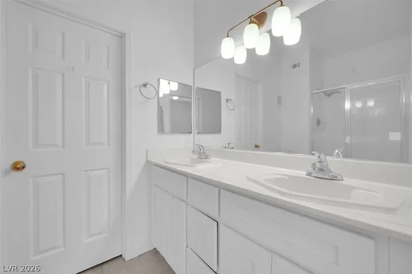 $1,395 | 5828 Vegas Drive, Las Vegas, NV 89108