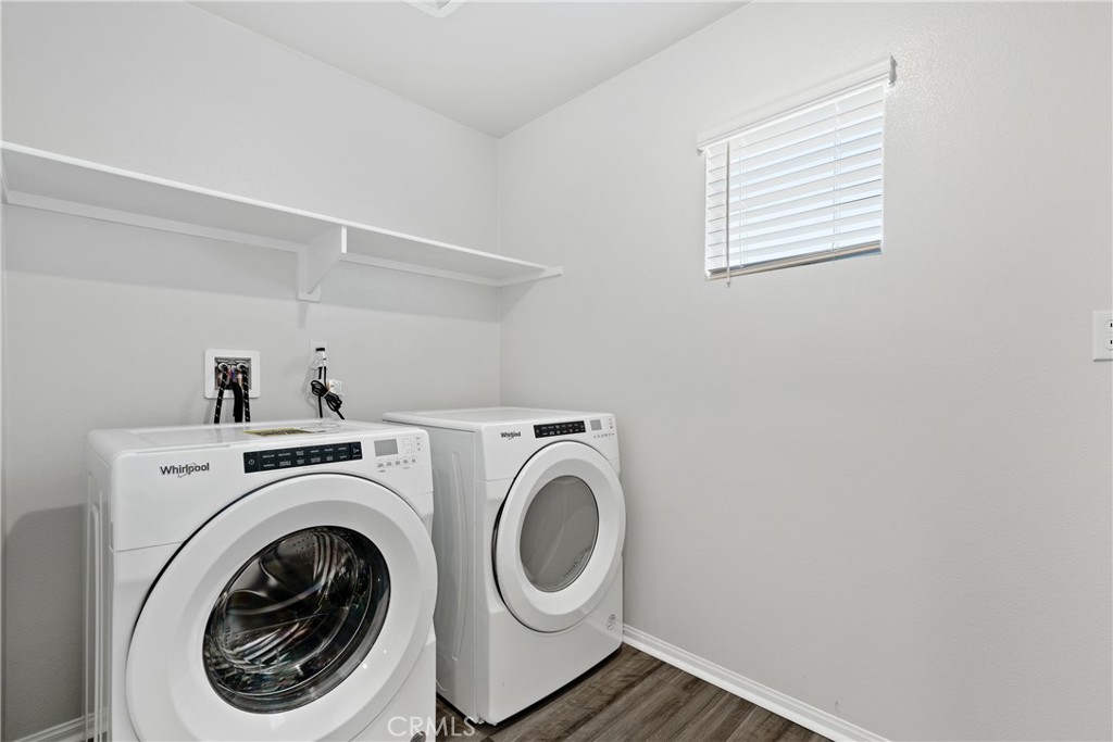 36390 West Flare Winchester, CA 92569 - Photo 19 of 46 a utility room with dryer and washer