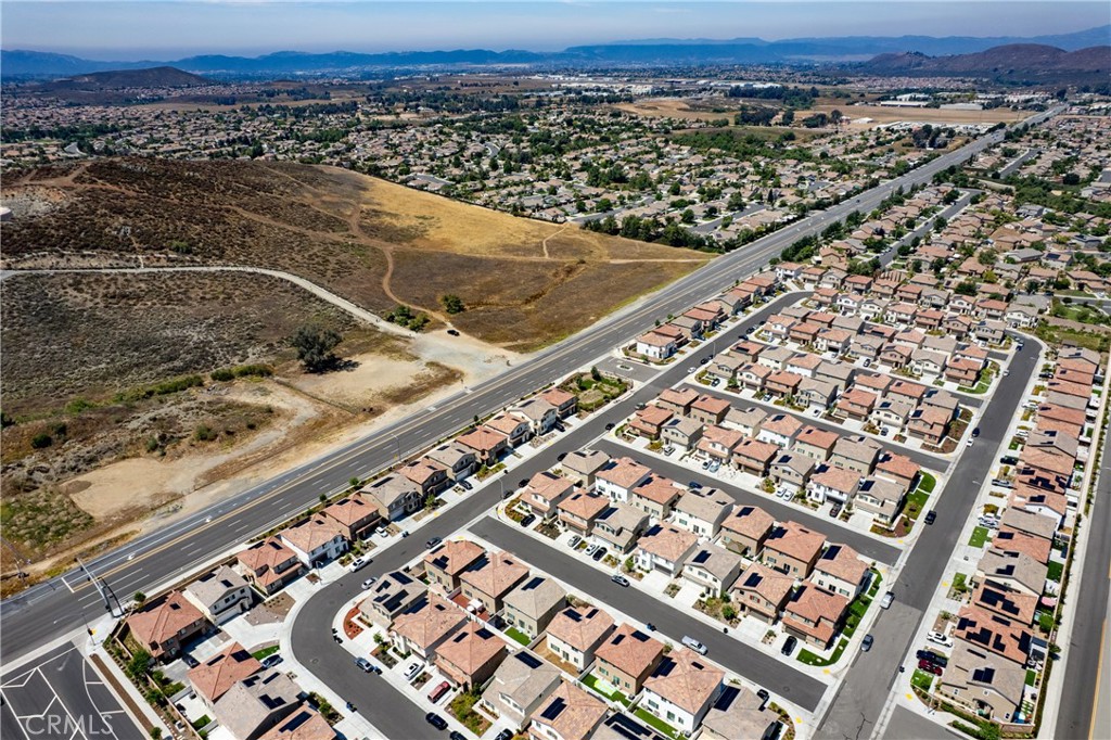 36390 West Flare Winchester, CA 92569 - Photo 30 of 46