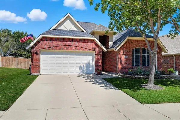 $325,000 | 5920 Greenmeadow Drive, Denton, TX 76226