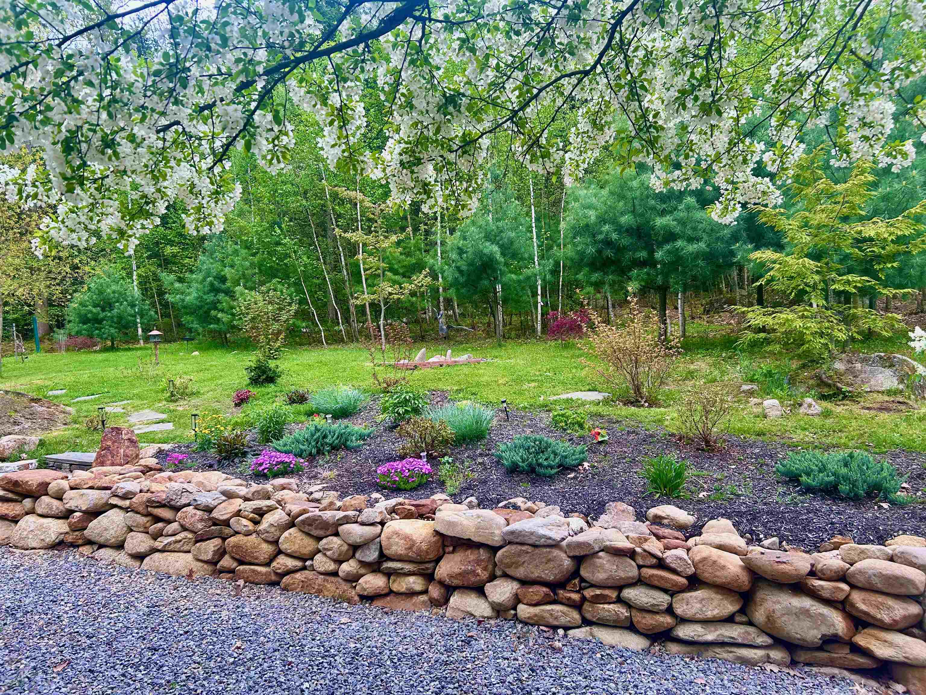 1481 Bennington Road Francestown, NH 03043 - Photo 5 of 60