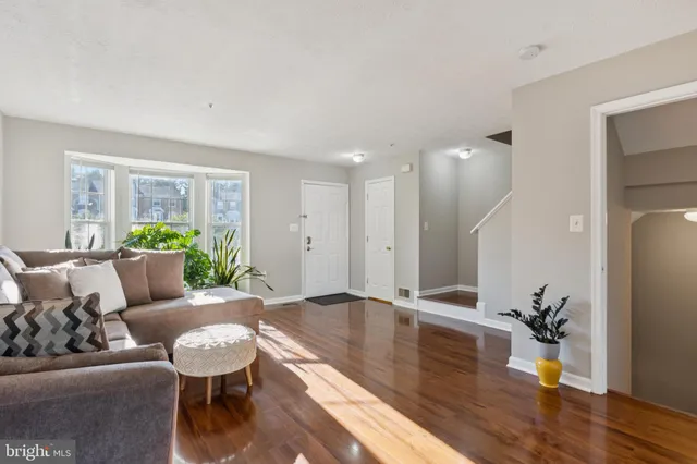 $425,000 | 9017 Constant Course, Columbia, MD 21046