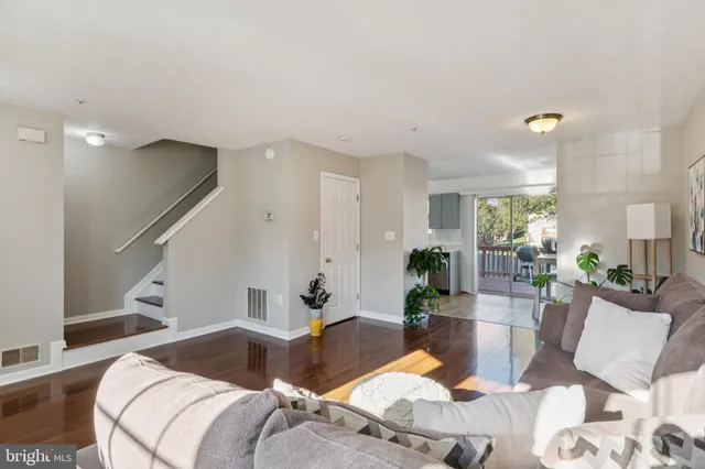 $425,000 | 9017 Constant Course, Columbia, MD 21046