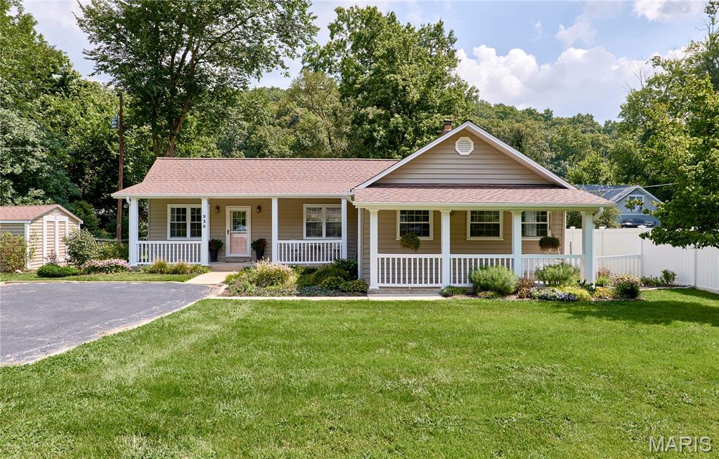 930 New Ballwin Road Ballwin, MO 63021 - Photo 1 of 27 Gallery Image 1