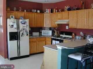 54 Manley Road Pennington, NJ 08534 - Photo 4 of 6