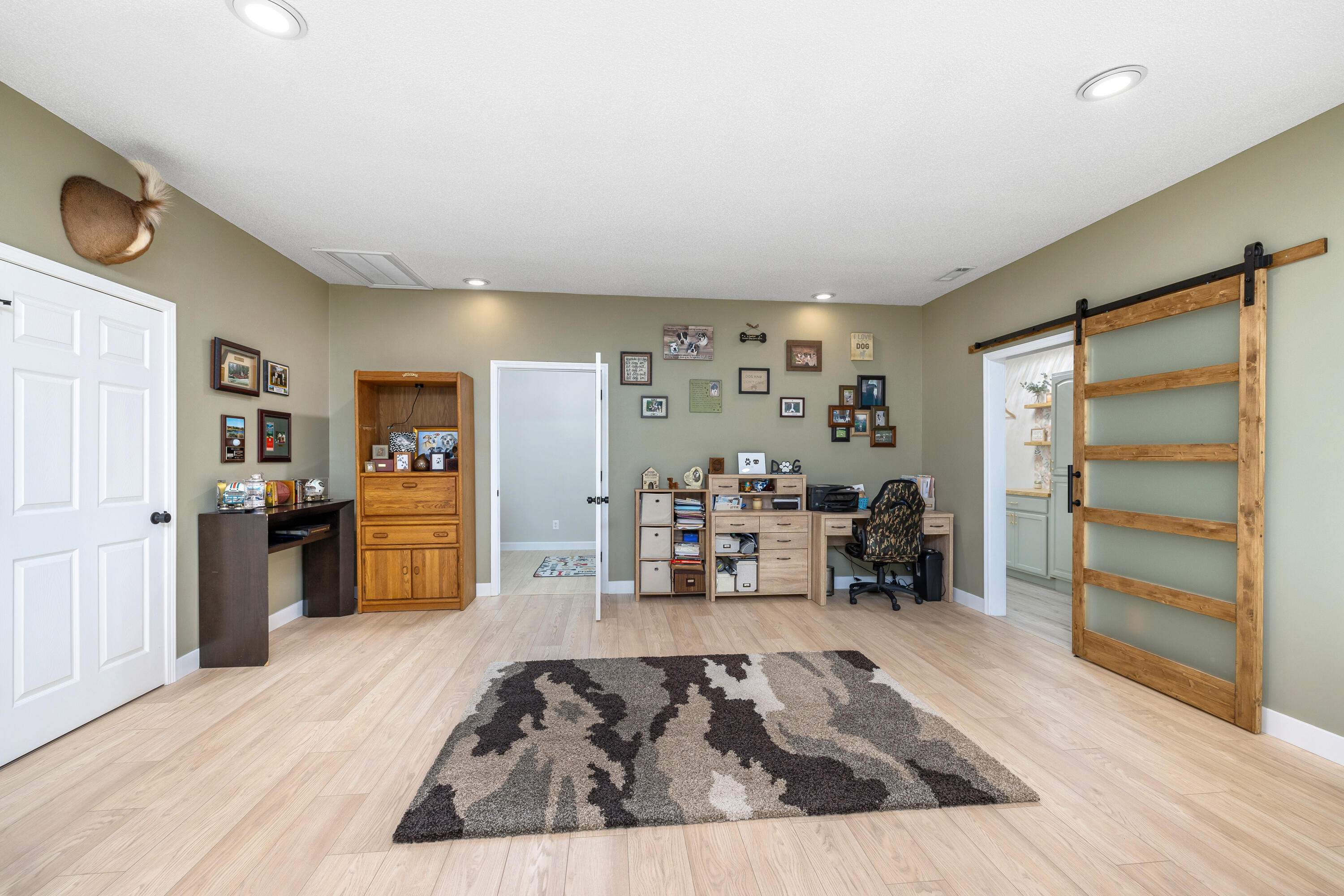 1090 Winding Pond Road Manning, SC 29102 - Photo 42 of 59 OFFICE AREA