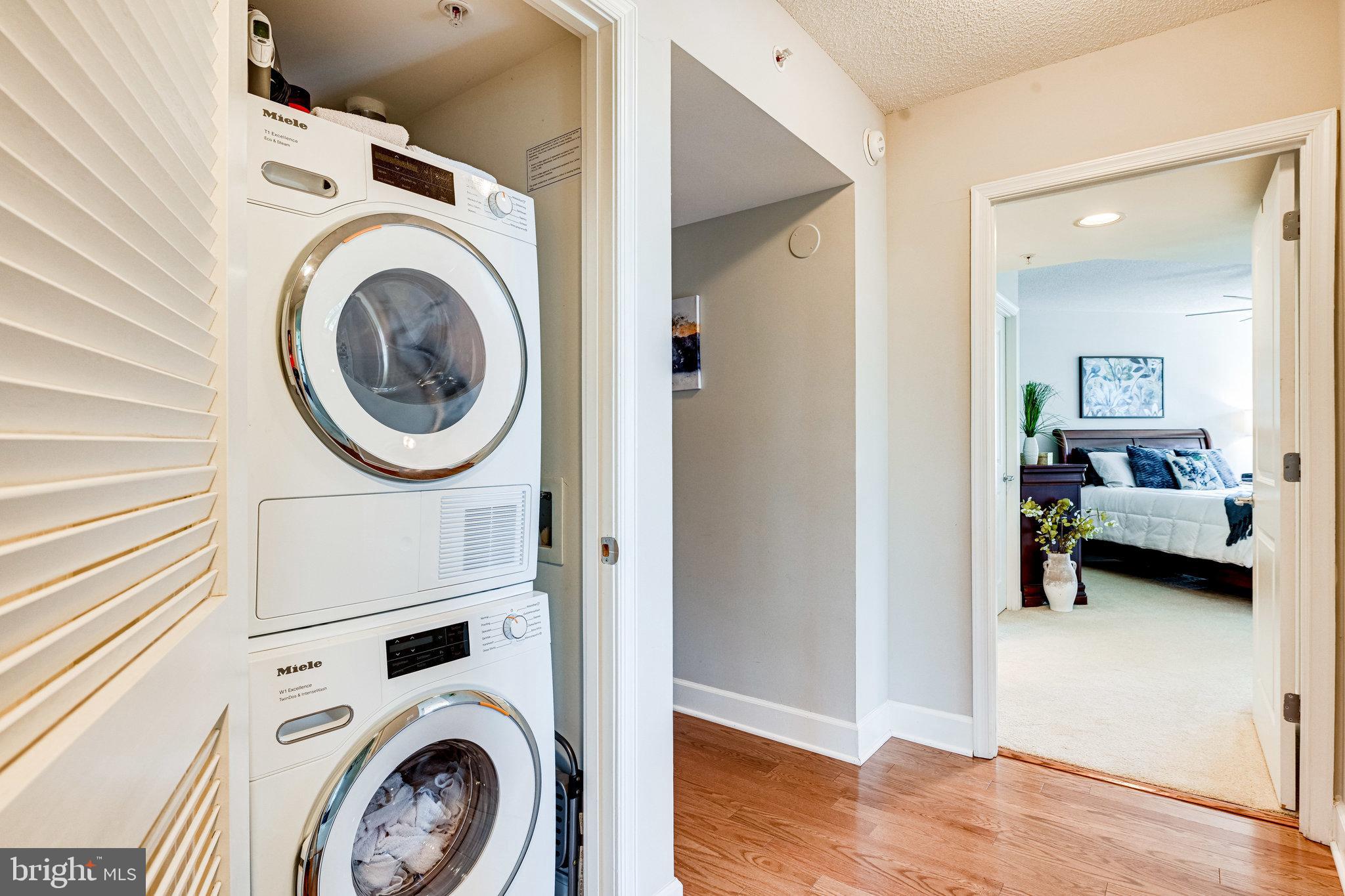 11800 Sunset Hills Road, Unit 714 Reston, VA 20190 - Photo 27 of 44 In Unit Laundry!