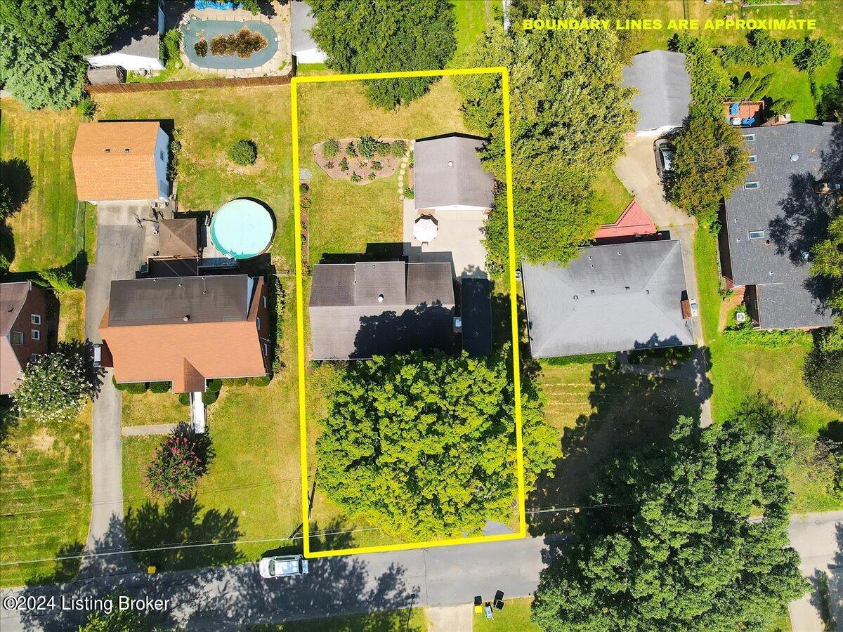 4245 Darbrook Road Louisville, KY 40207 - Photo 5 of 36 06-4245 Darbrook Rd EDIT