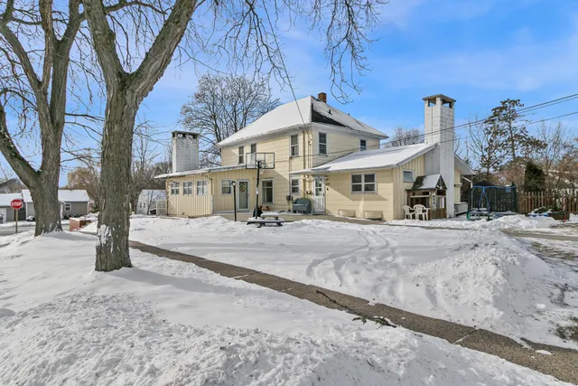 $310,000 | 435 8th Street, Baraboo, WI 53913