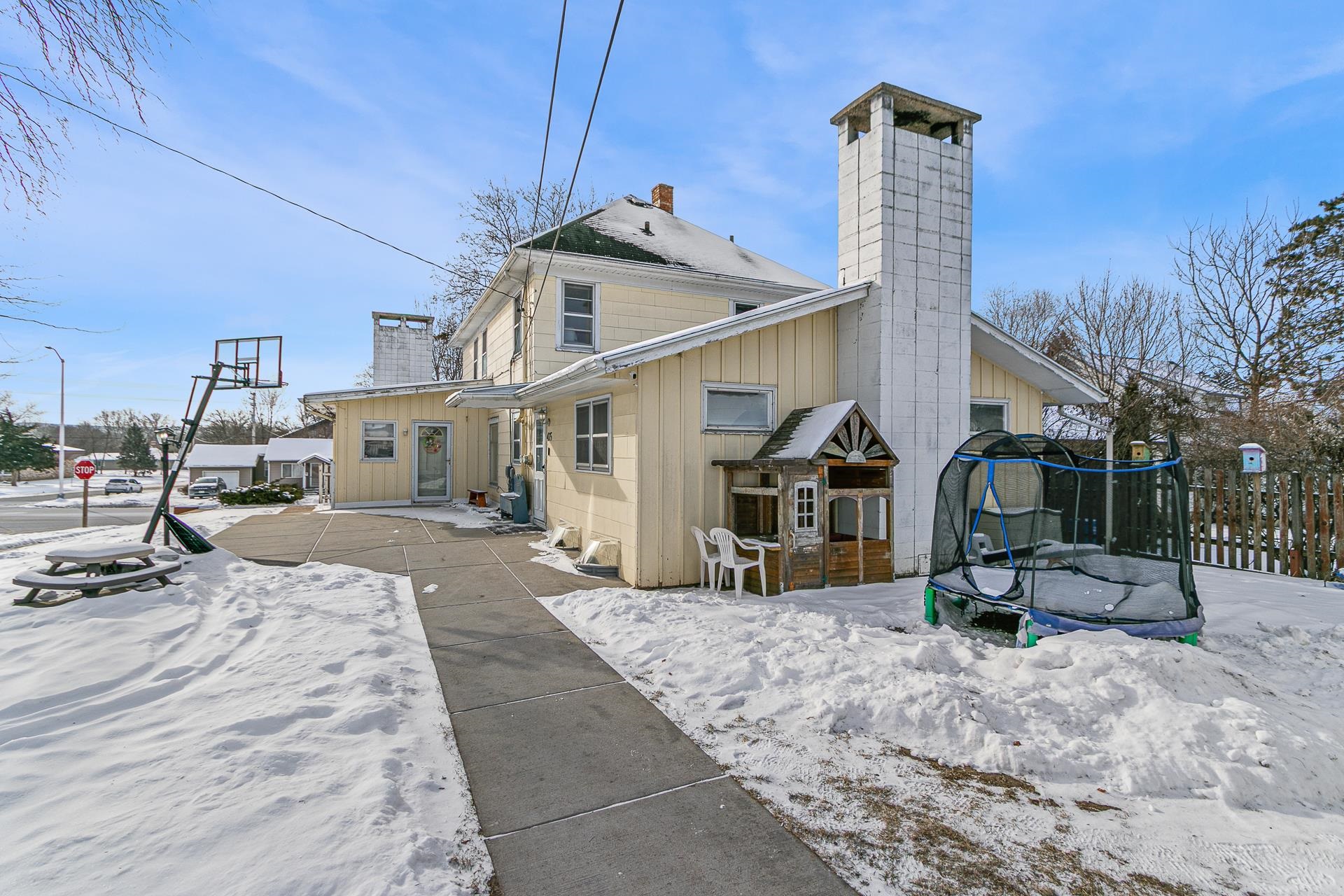 435 8th Street Baraboo, WI 53913 - Photo 41 of 43