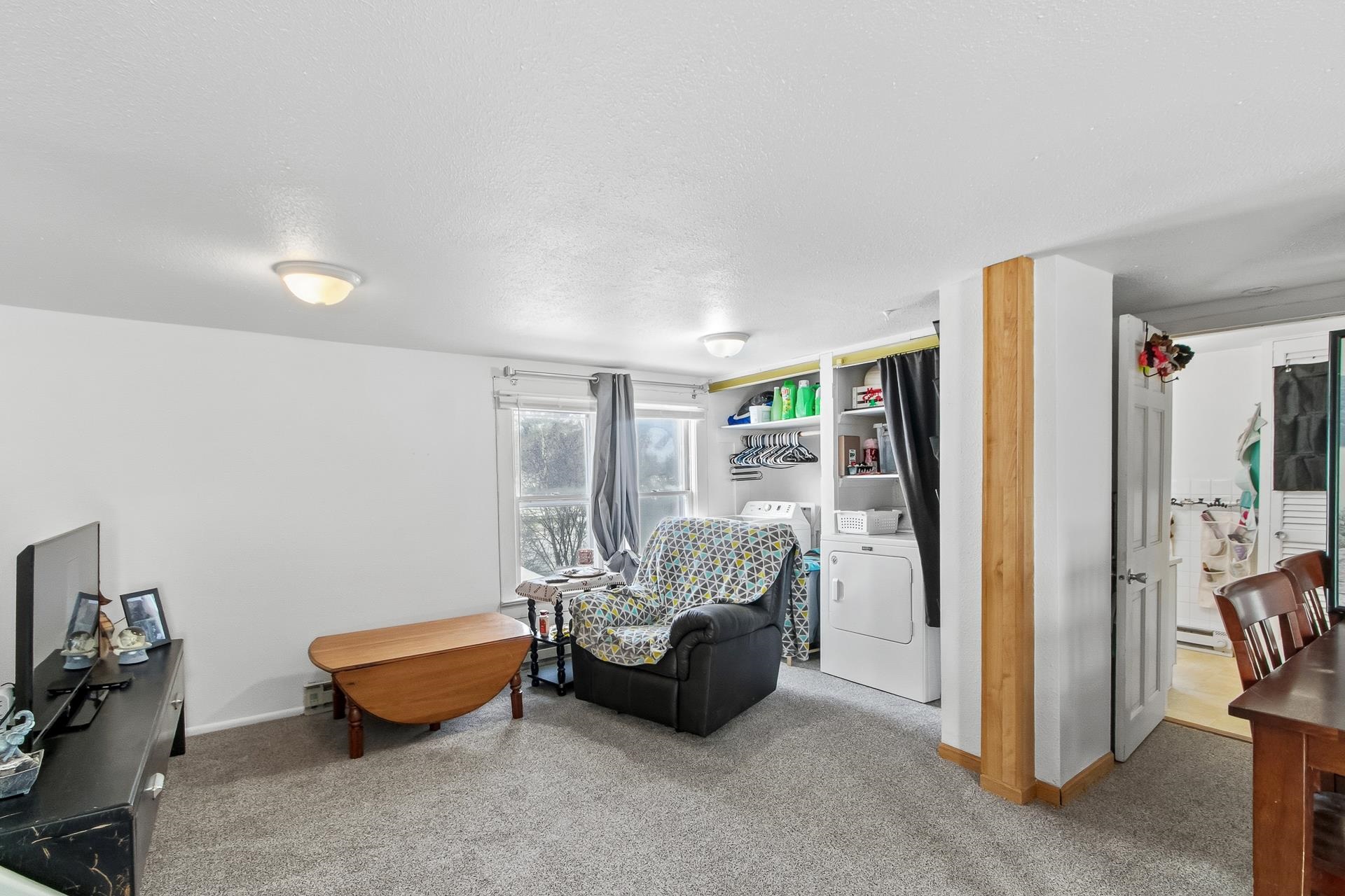 435 8th Street Baraboo, WI 53913 - Photo 5 of 43