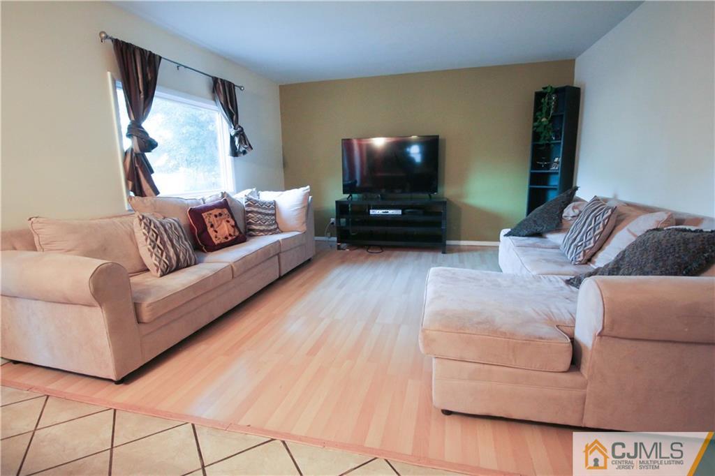 5 Fordham Road Somerset, NJ 08873 - Photo 7 of 23 Gallery Image 7