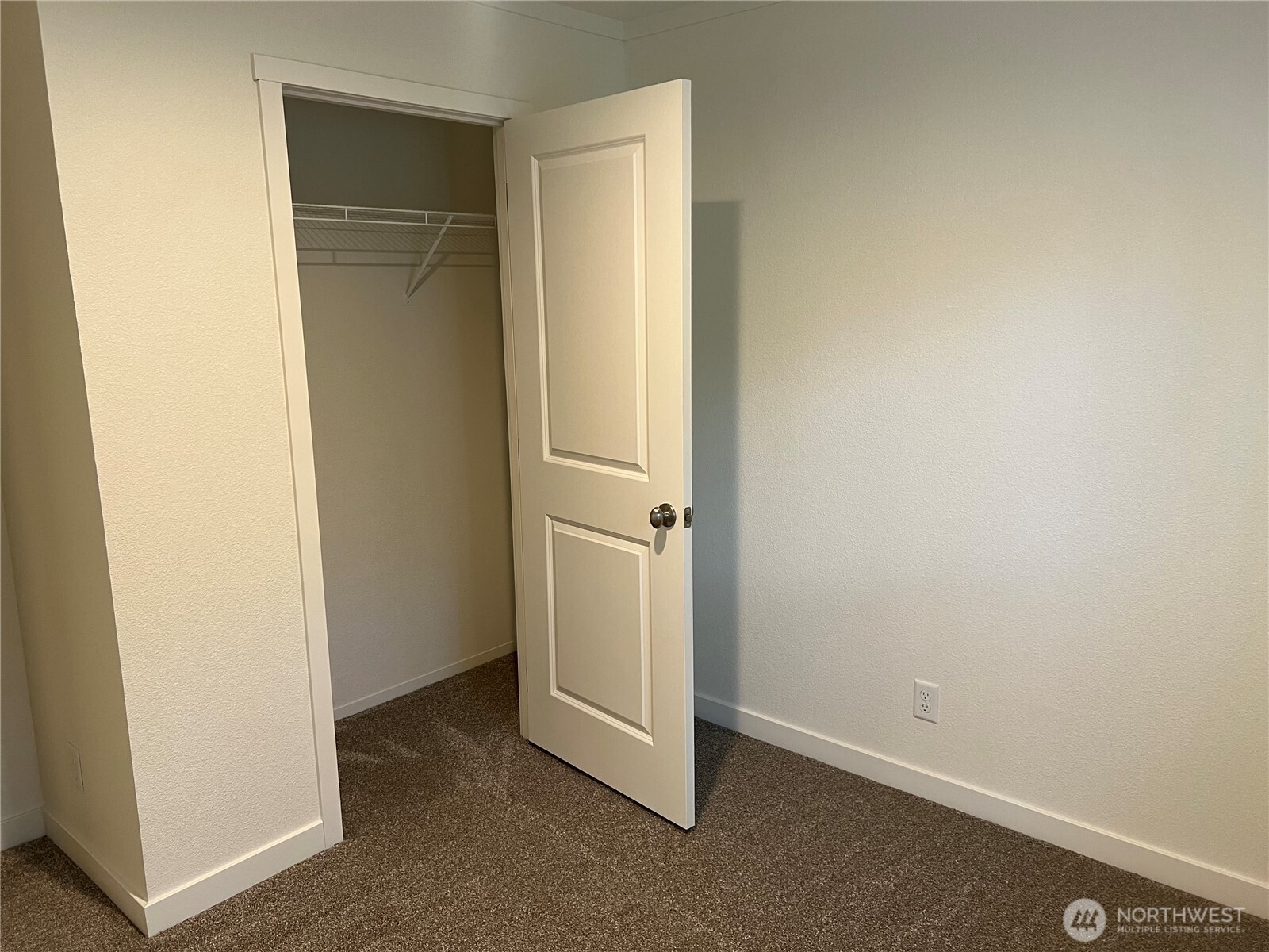 512 Southwest Berry Lake Road, Unit 21 Port Orchard, WA 98367 - Photo 16 of 19