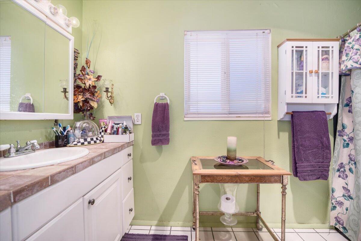 412 Milky Way Lompoc, CA 93436 - Photo 15 of 40 a room with a table and chairs