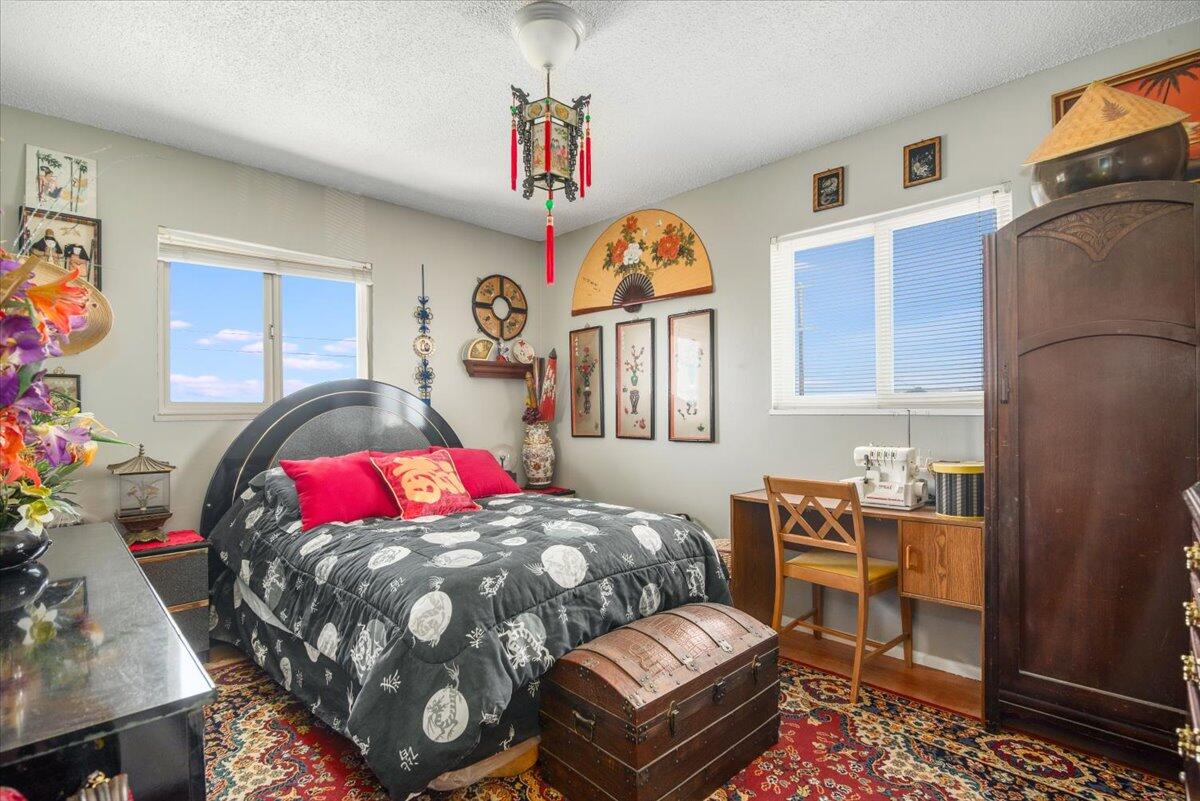 412 Milky Way Lompoc, CA 93436 - Photo 17 of 40 a living room with furniture and a window
