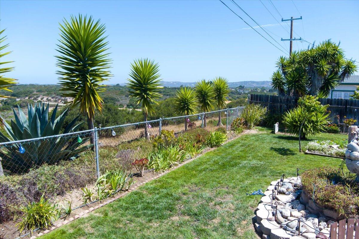 412 Milky Way Lompoc, CA 93436 - Photo 36 of 40 a garden view