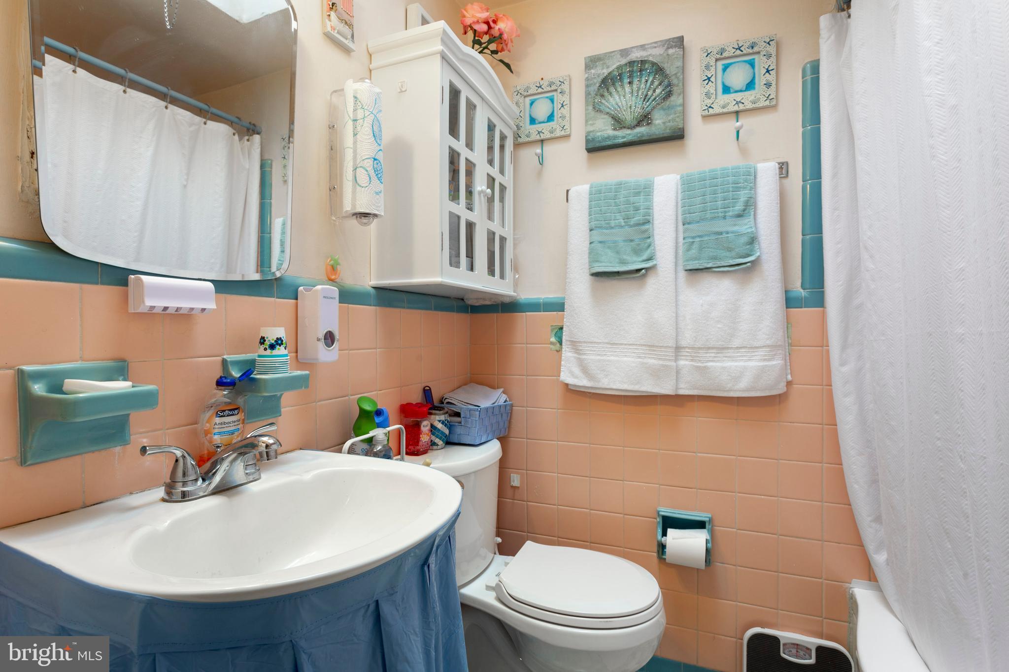 1624 Pennington Road Philadelphia, PA 19151 - Photo 16 of 21