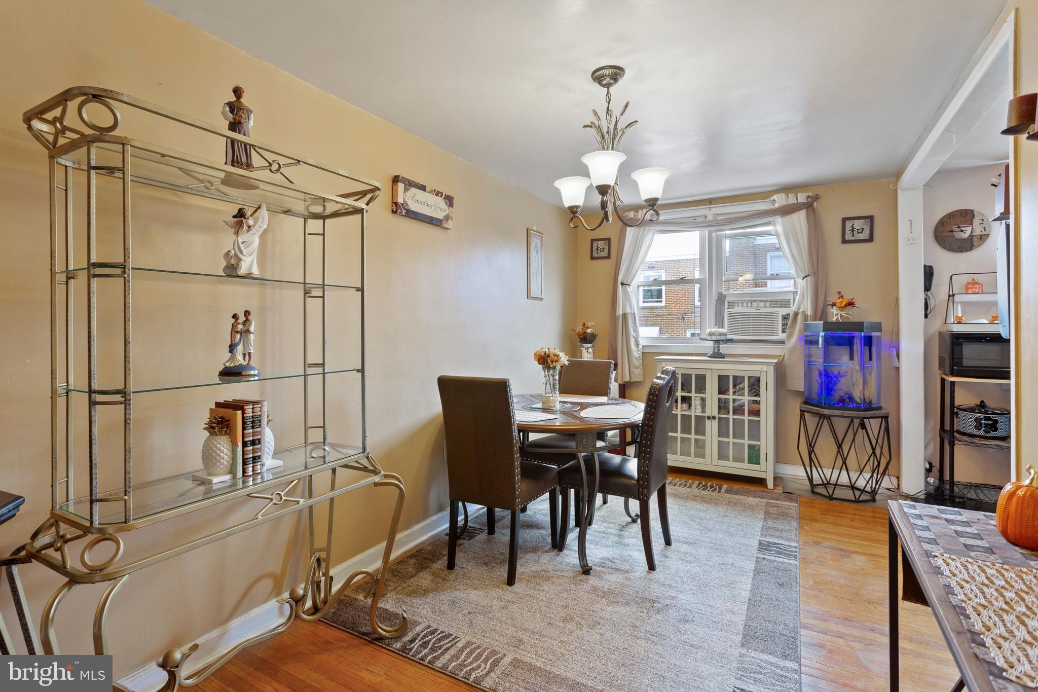 1624 Pennington Road Philadelphia, PA 19151 - Photo 5 of 21