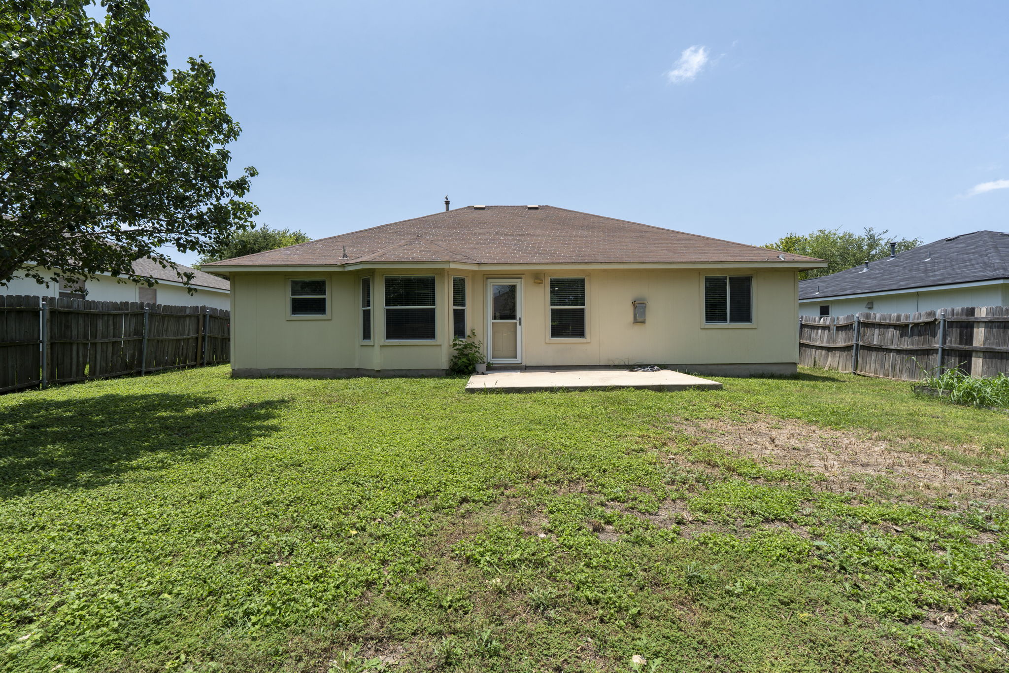 136 Atlantis Kyle, TX 78640 - Photo 6 of 25 Gallery Image 6