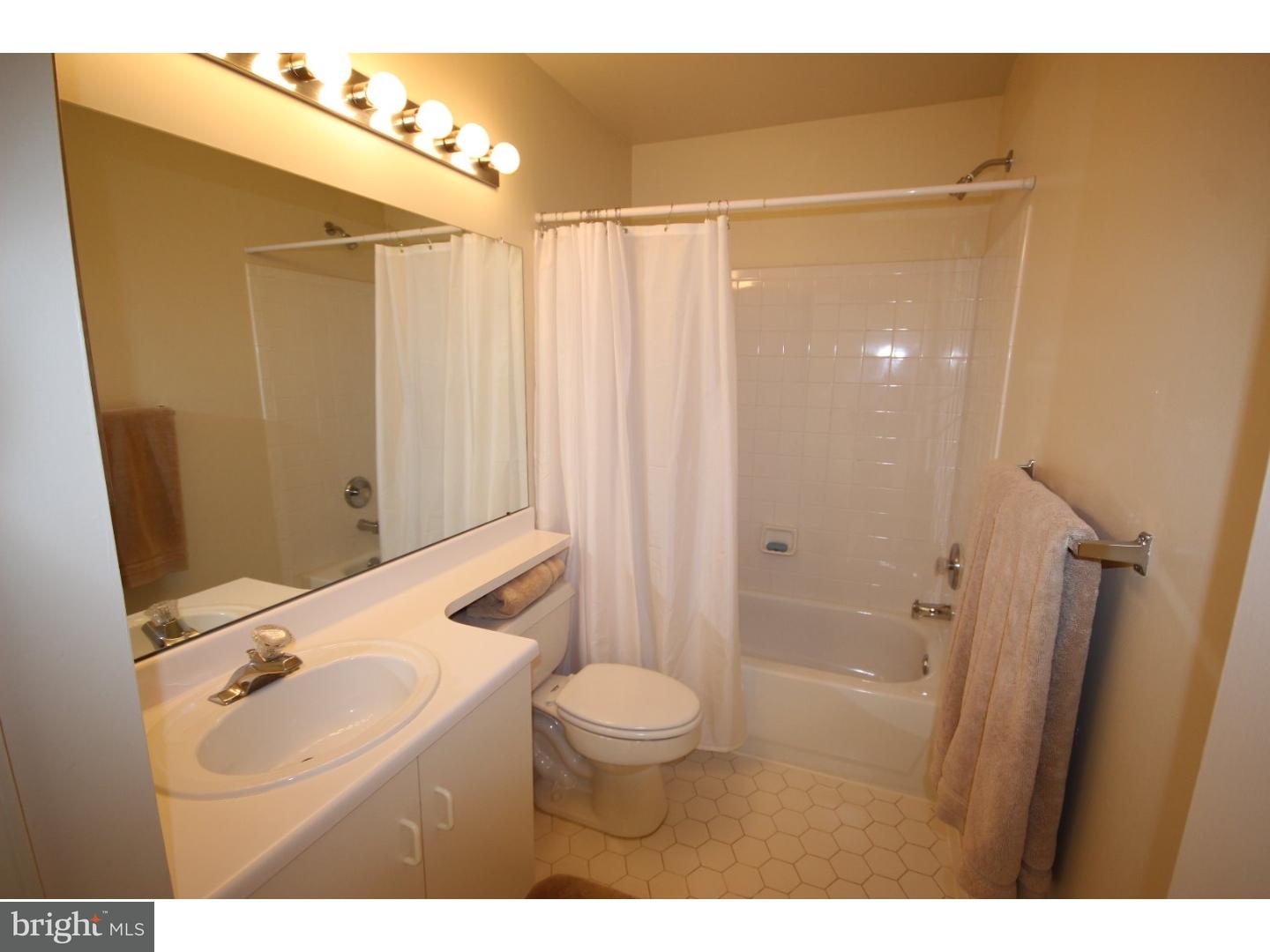 2 Howe Court Pennington, NJ 08534 - Photo 17 of 21 Bathroom